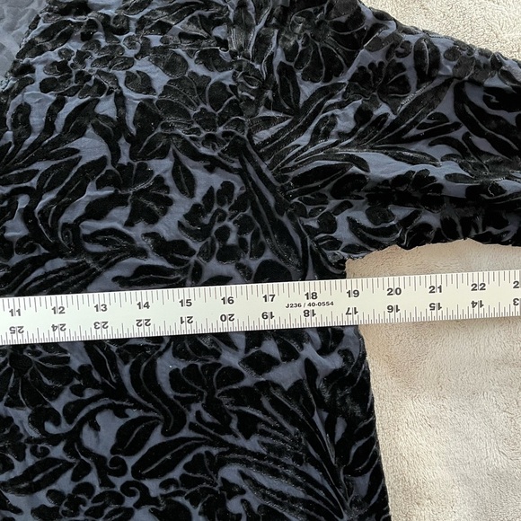 Laura Ashley Black Burn Out Velvet V Neck Tunic Blouse Top Boho Dark Romantic 8 - Picture 10 of 12